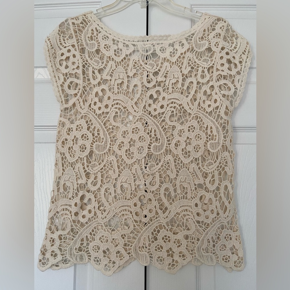 Garage Crochet Top - Picture 2 of 3